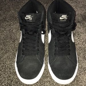 Nike SB Zoom Blazer Mid black/white size 7 mens.